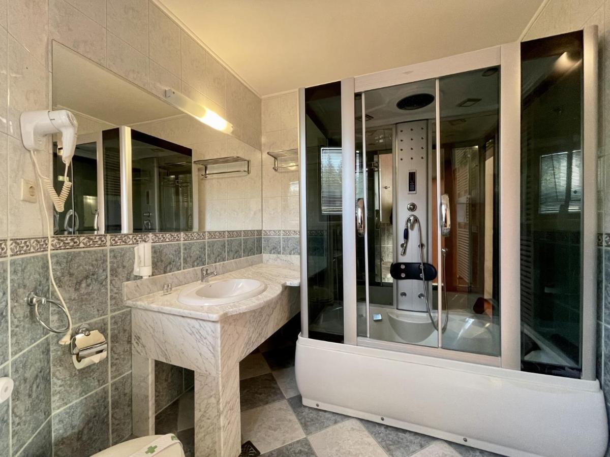 Vila Condor Poiana Brasov Ngoại thất bức ảnh